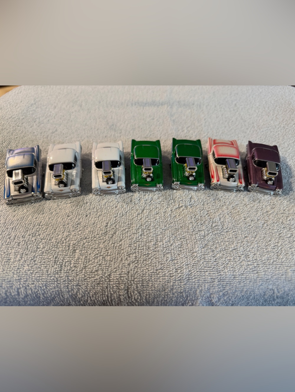 Muscle Machines Chevrolet Chevy Impala Die-Cast Car Toy Set of 7 Collection
